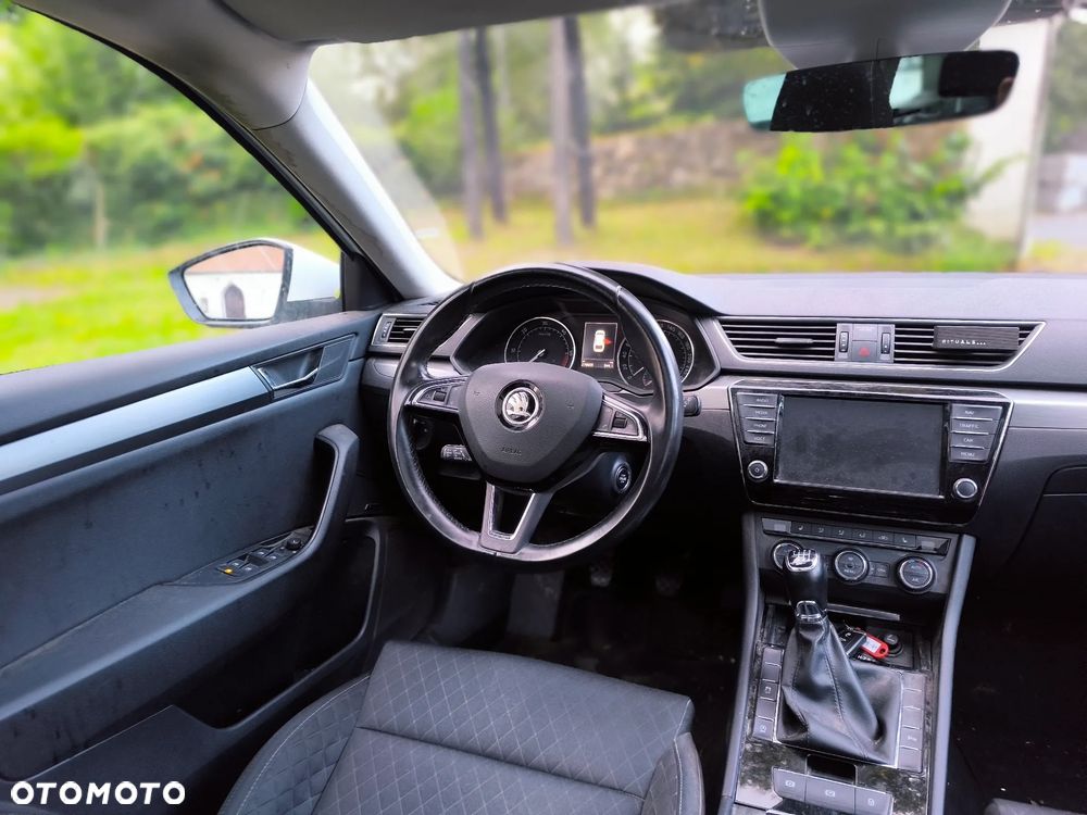 Skoda Superb 2.0 TDI L&K - 5