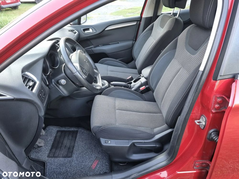 Citroën C4 e-HDi 115 Selection - 11