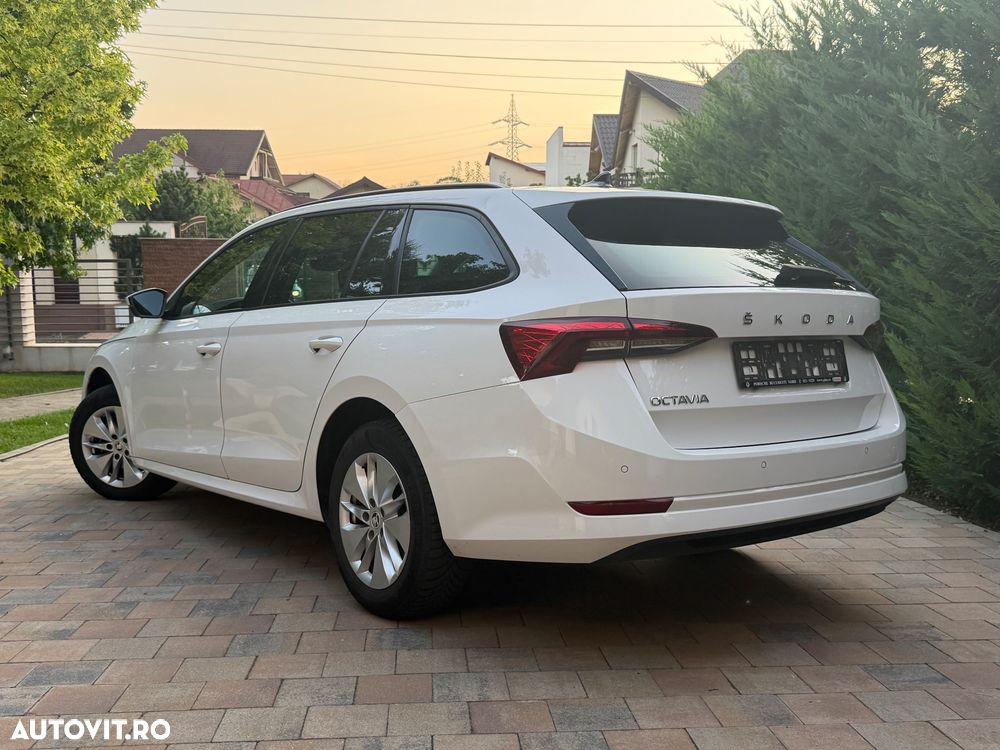 Skoda Octavia 2.0 TDI DSG Ambition - 20