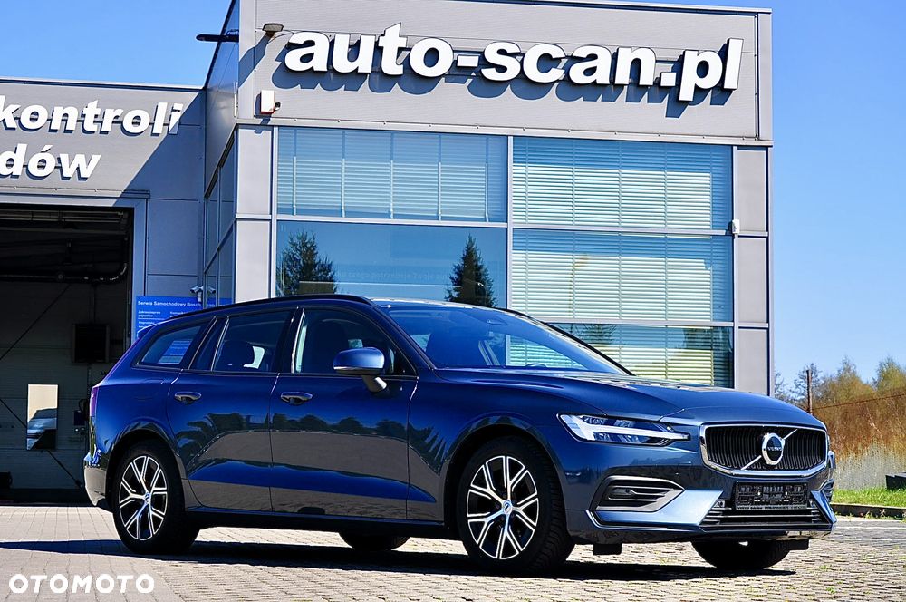 Volvo V60 B3 B Essential - 1