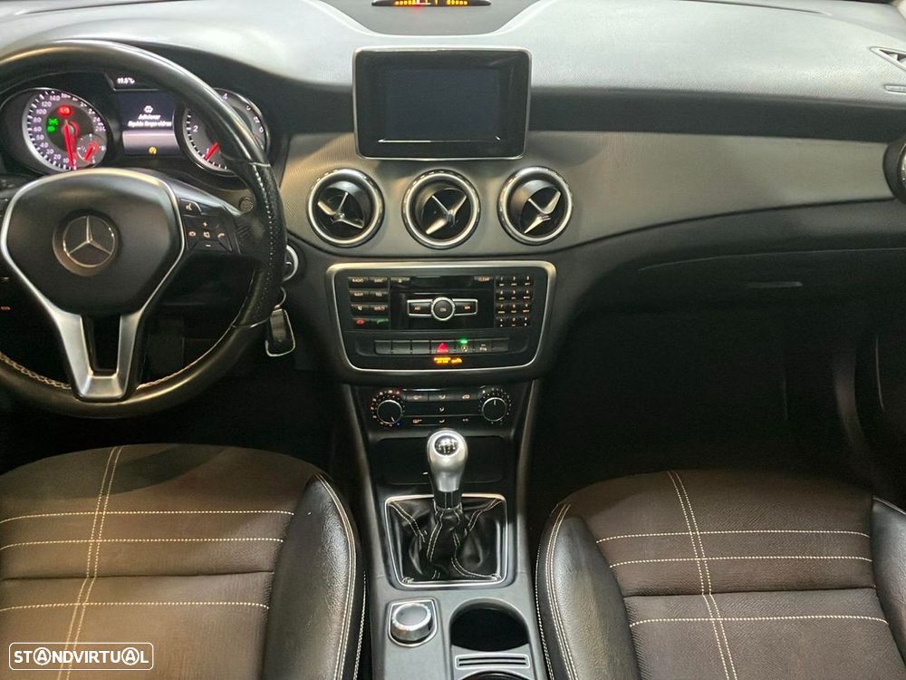 Mercedes-Benz GLA 180 CDI Urban - 10