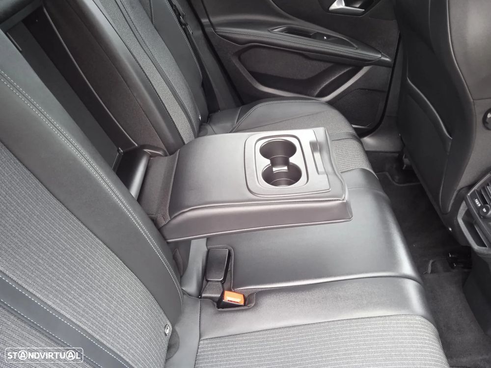 Peugeot 3008 1.2 PureTech Allure EAT8 - 46