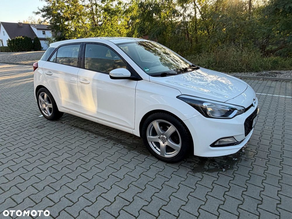 Hyundai i20 - 22
