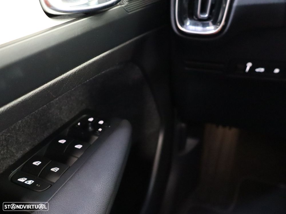 Volvo XC 40 1.5 T5 PHEV Core - 15