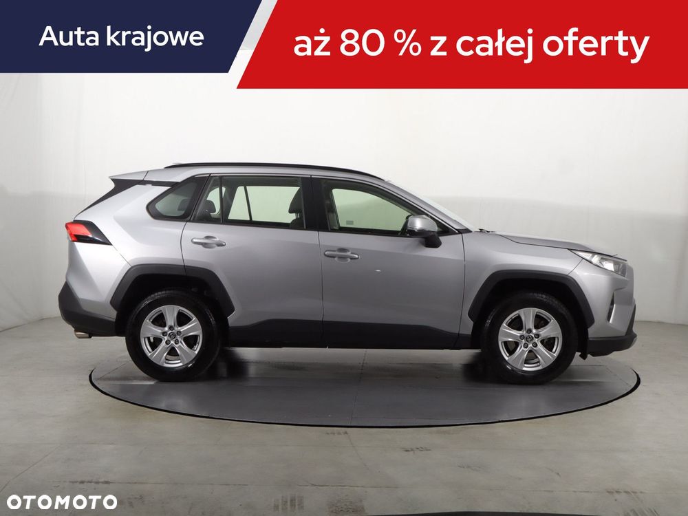 Toyota RAV4 - 8