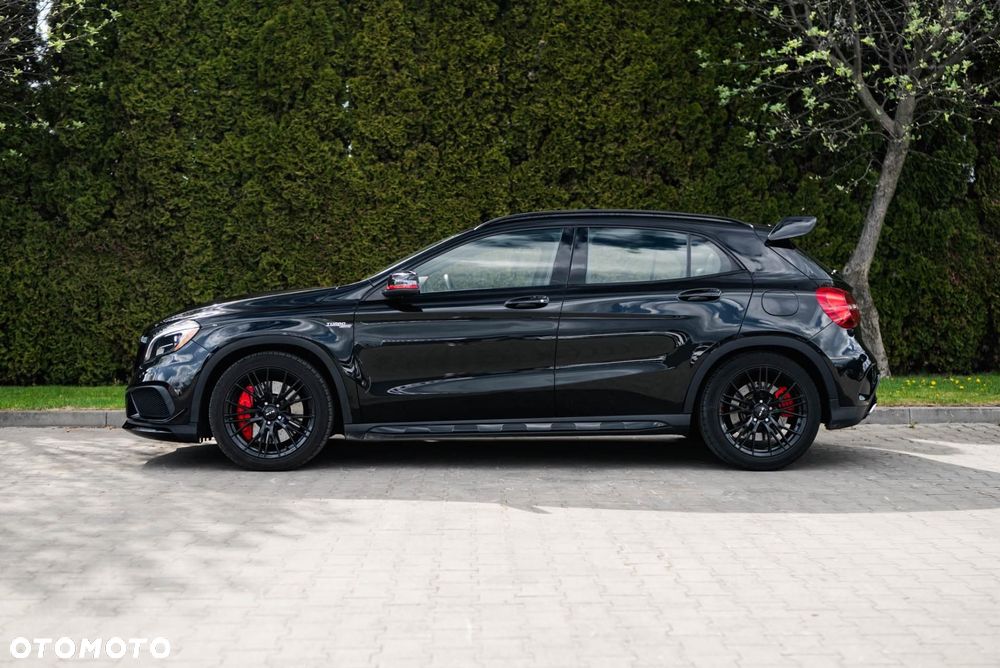 Mercedes-Benz GLA 45 AMG 4-Matic Edition 1 - 9