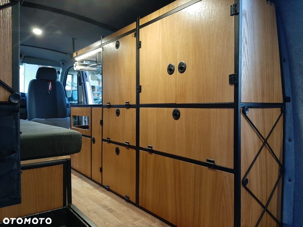 Volkswagen Transporter - 6