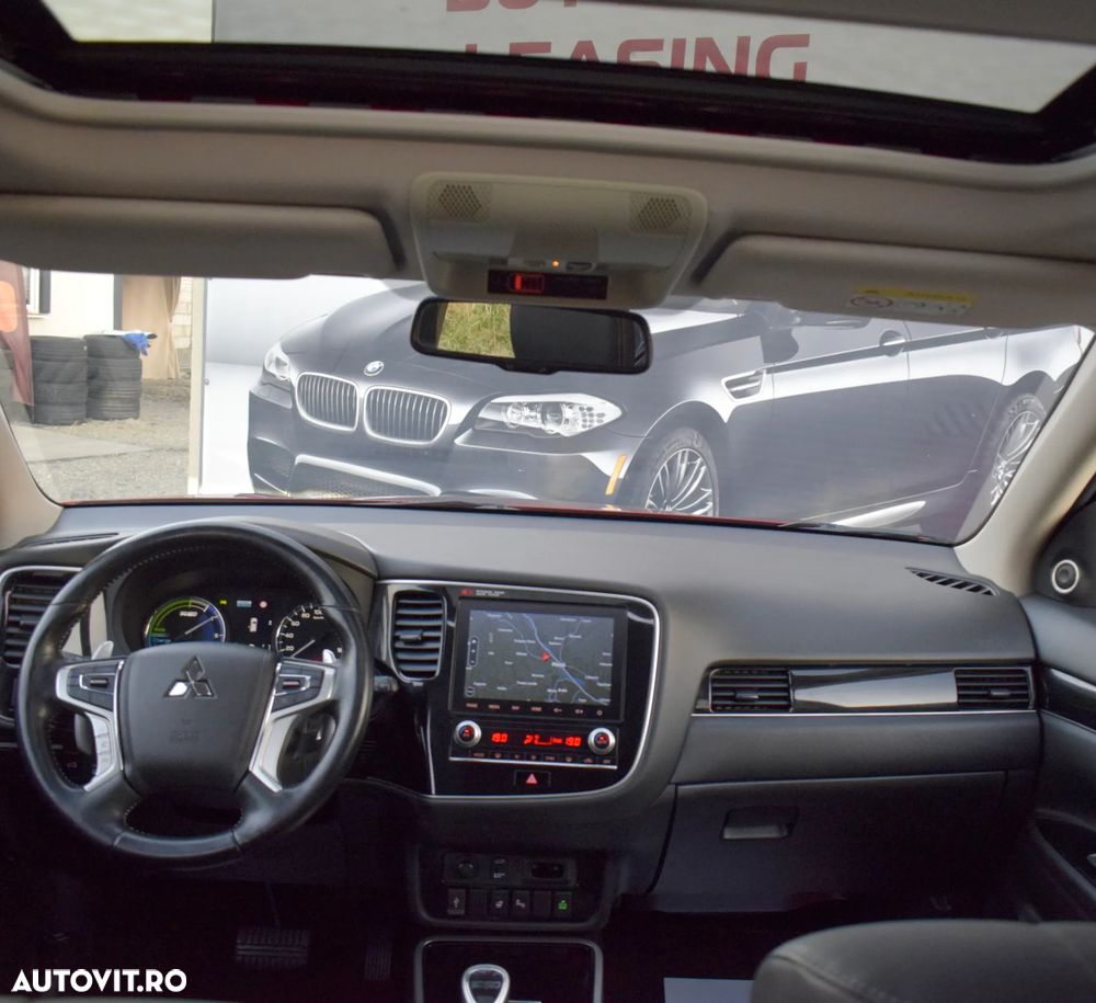 Mitsubishi Outlander - 21