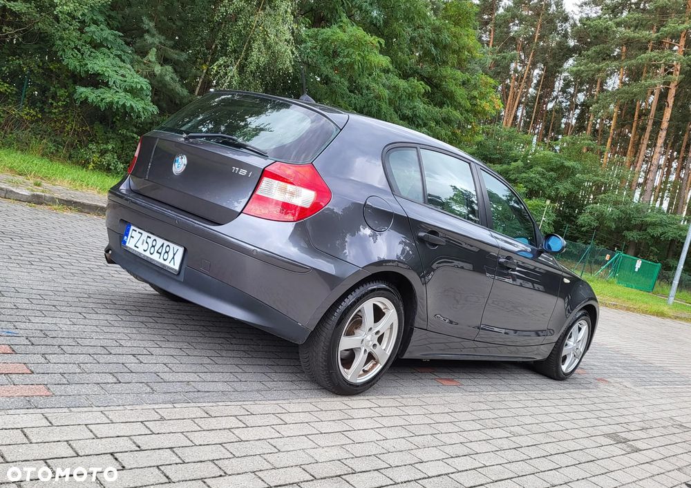 BMW Seria 1 116i - 5