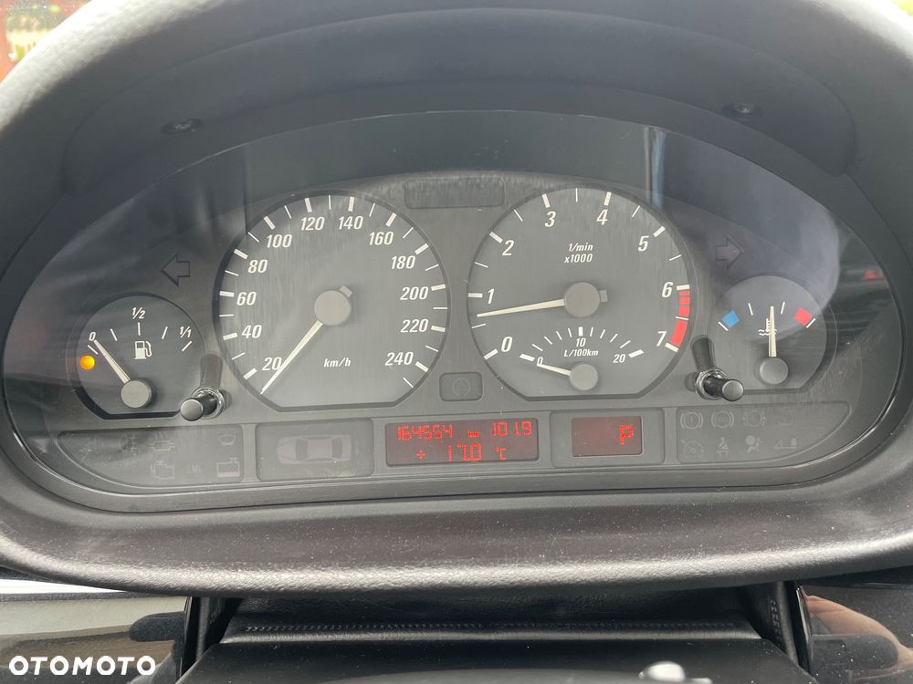 BMW Seria 3 - 22