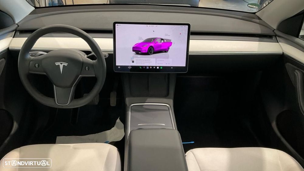 Tesla Model Y Long Range Dual Motor AWD - 4