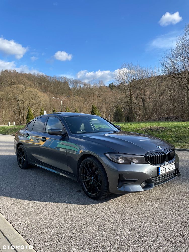 BMW Seria 3 330i Sport Line - 1