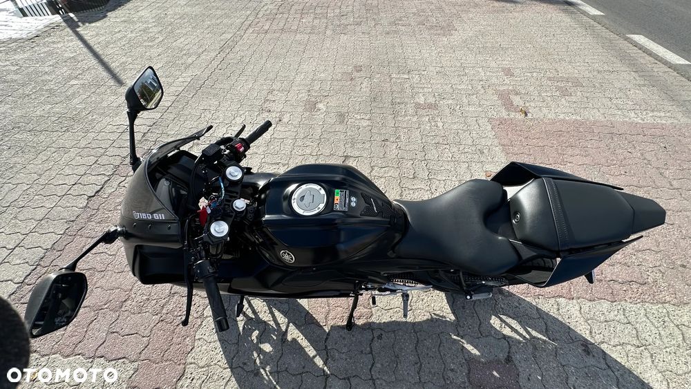 Yamaha YZF - 17