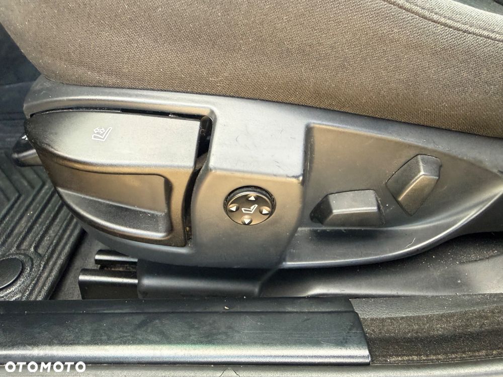 BMW Seria 5 530i Edition Lifestyle - 31