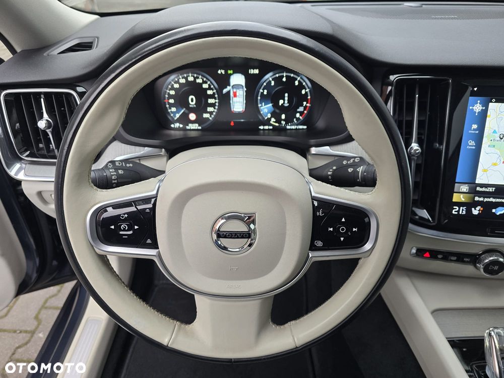 Volvo V60 T4 Geartronic R-Design - 15