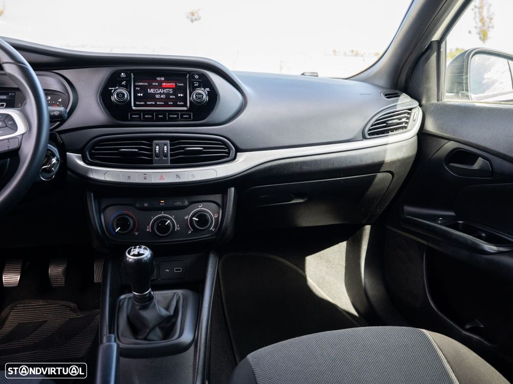 Fiat Tipo 1.3 MultiJet Life - 31