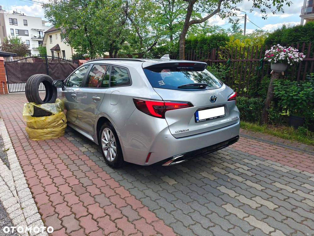 Toyota Corolla 1.8 Hybrid Comfort - 3