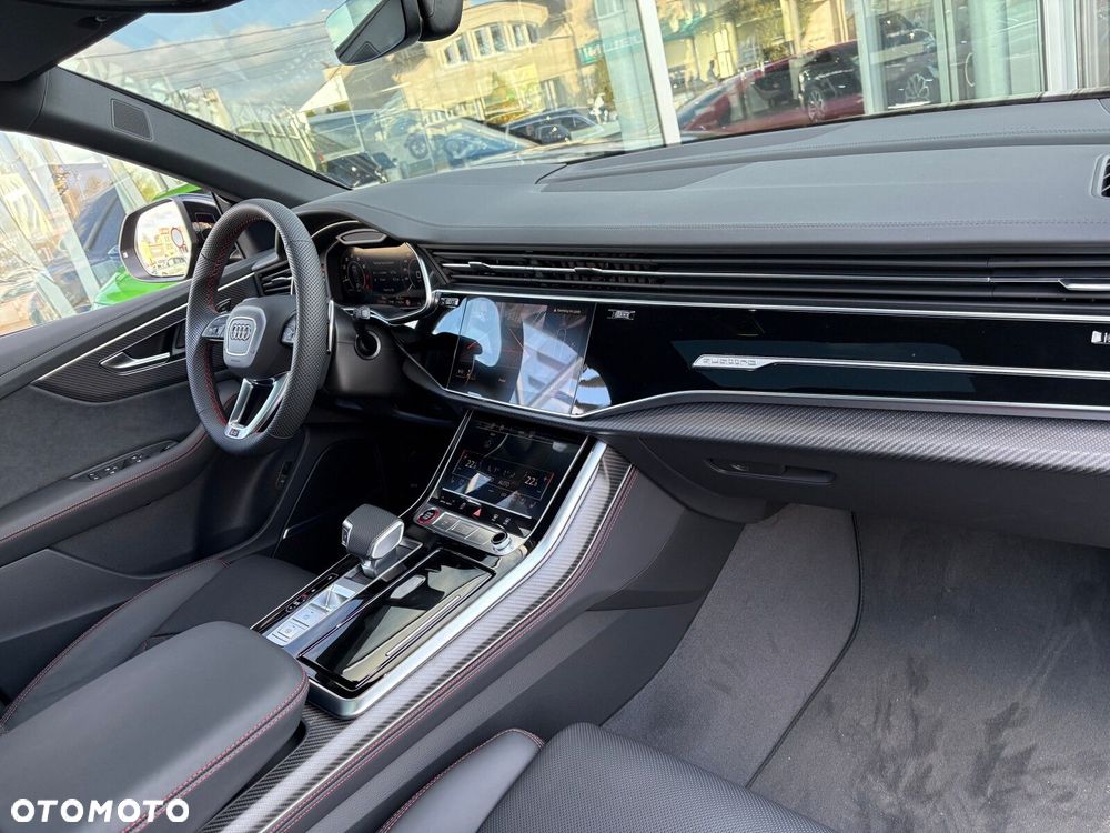 Audi RS Q8 - 26