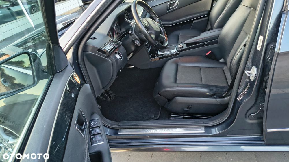 Mercedes-Benz Klasa E 250 CDI DPF BlueEFFICIENCY Automatik Avantgarde - 15