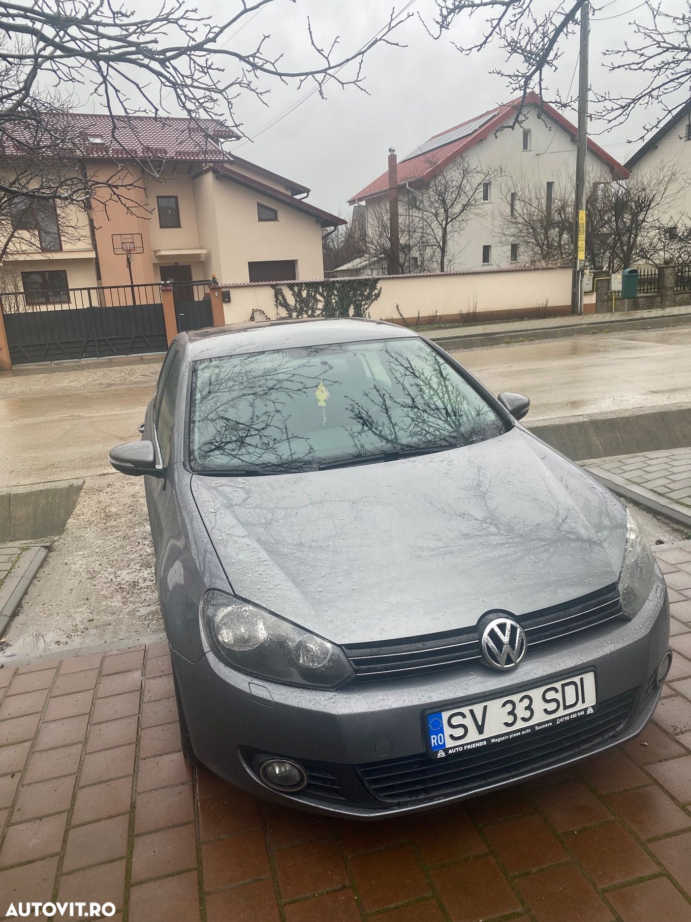 Volkswagen Golf 1.6 TDI DPF BlueMotion - 1