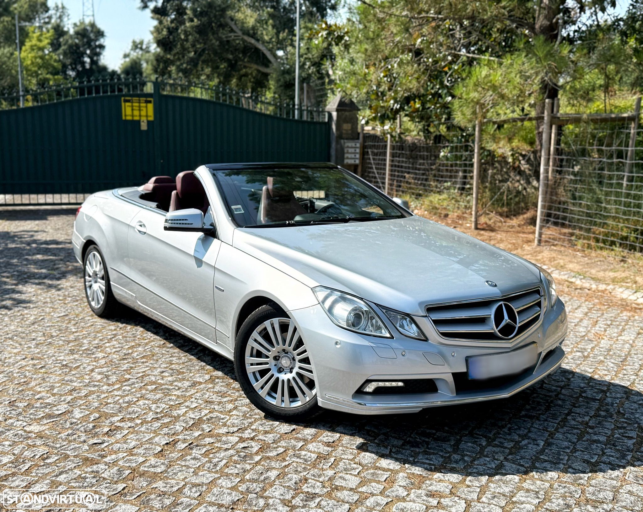 Mercedes-Benz E 200 CGi Avantgarde BlueEfficiency - 1