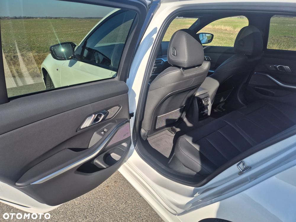 BMW Seria 3 - 14