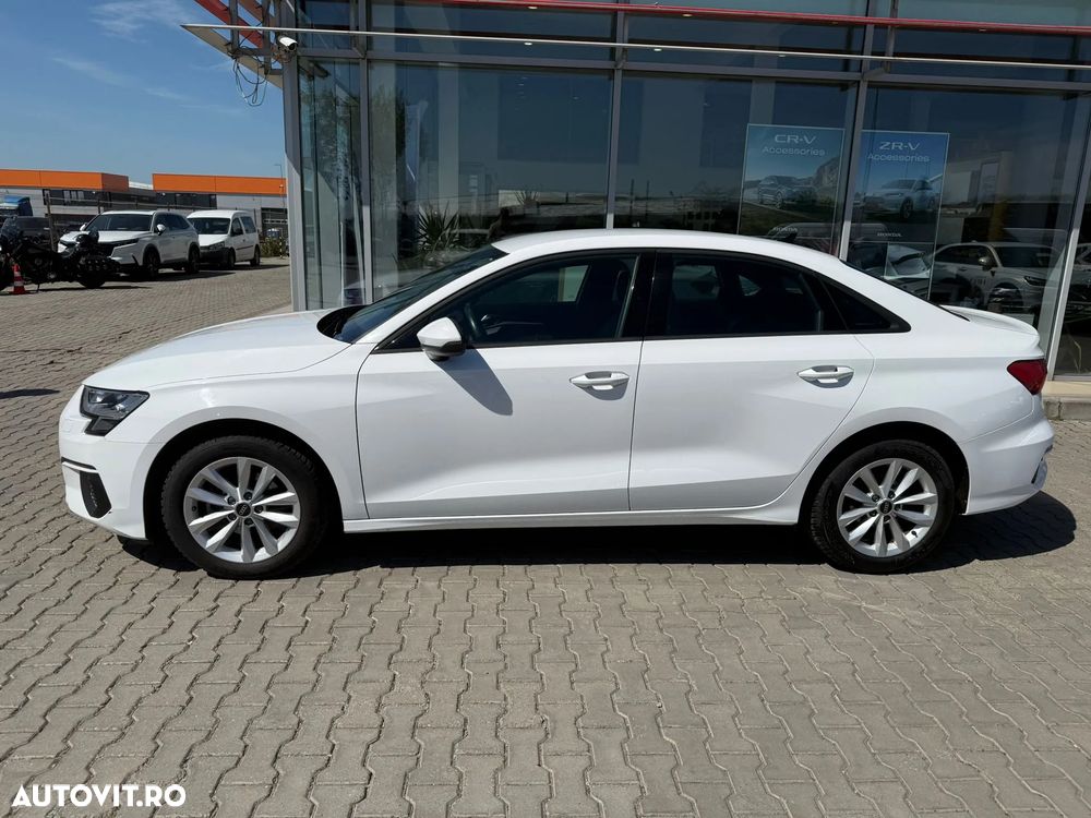 Audi A3 2.0 30 TDI Advanced - 6