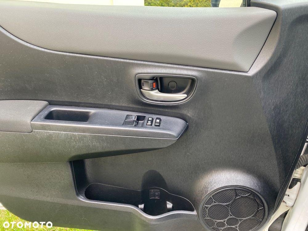Toyota Yaris 1.33 Premium - 22
