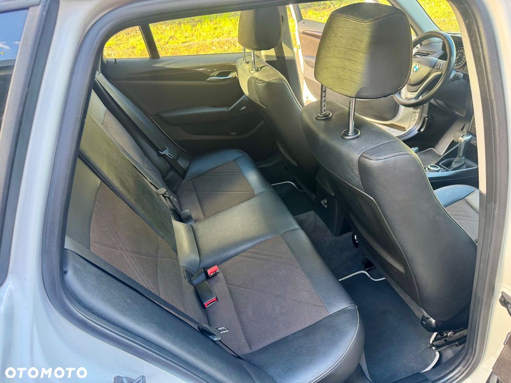 BMW X1 xDrive20d - 12