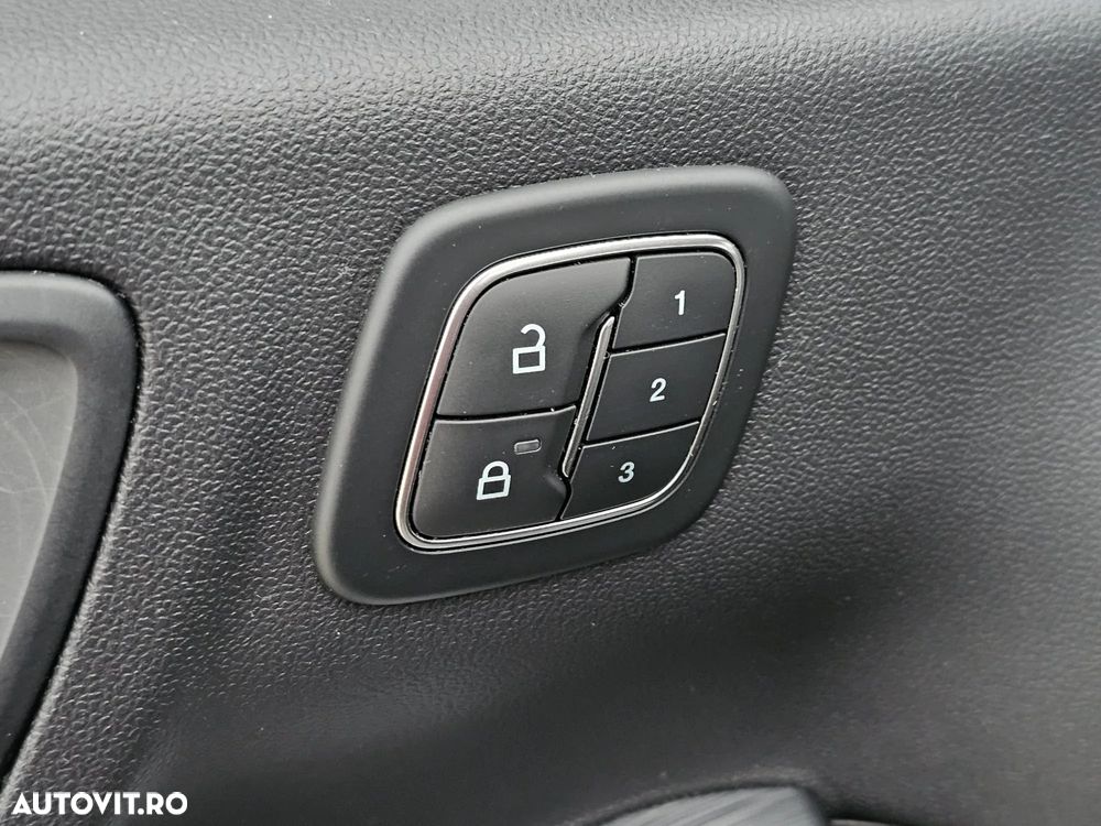 Ford Kuga 2.5 Duratec PHEV Vignale - 26