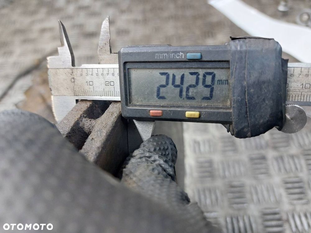 TARCZE HAMULCOWE PRZÓD + KLOCKI + ZACISKI SEAT ALTEA XL 2.0 TDI - 6