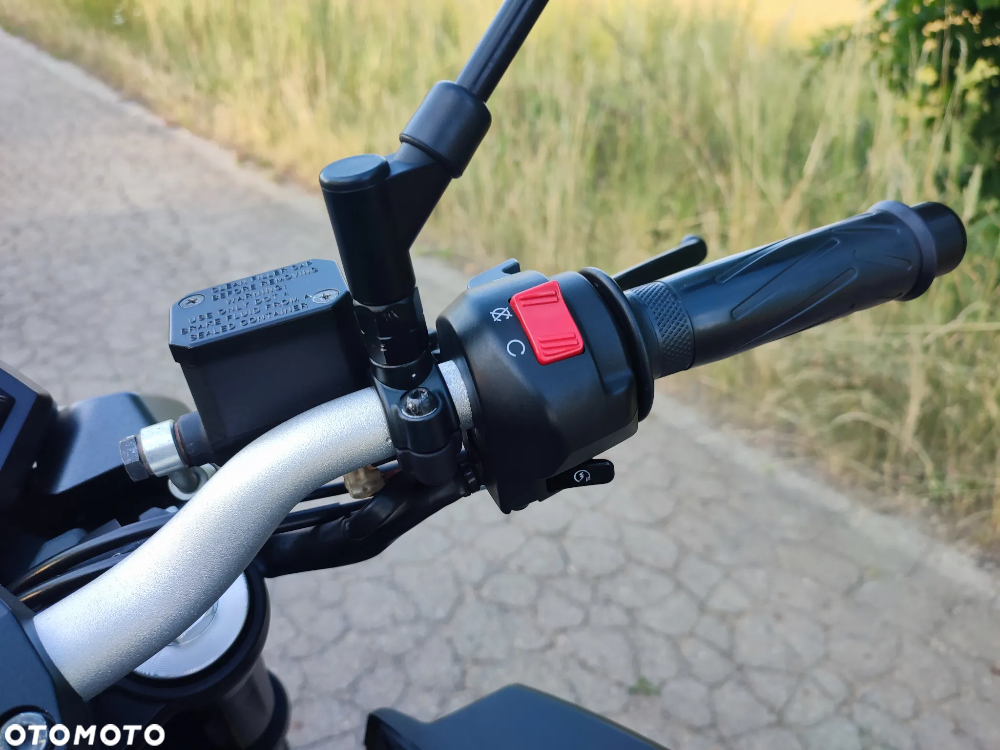Yamaha MT - 9