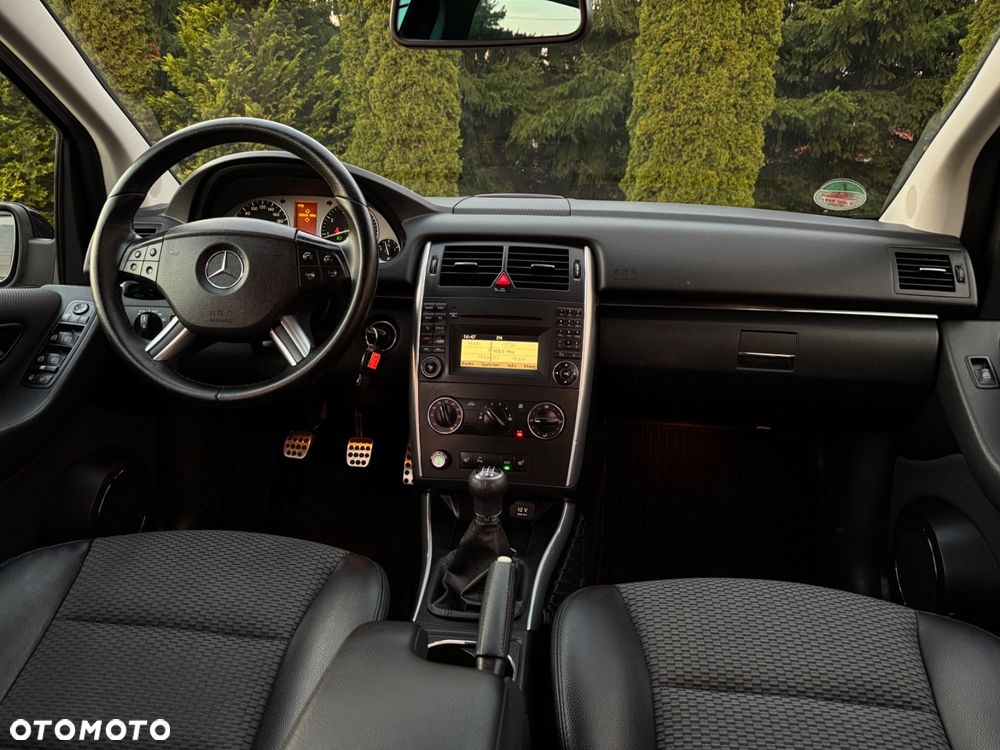 Mercedes-Benz Klasa B 180 BlueEFFICIENCY SPORT EDITION - 8