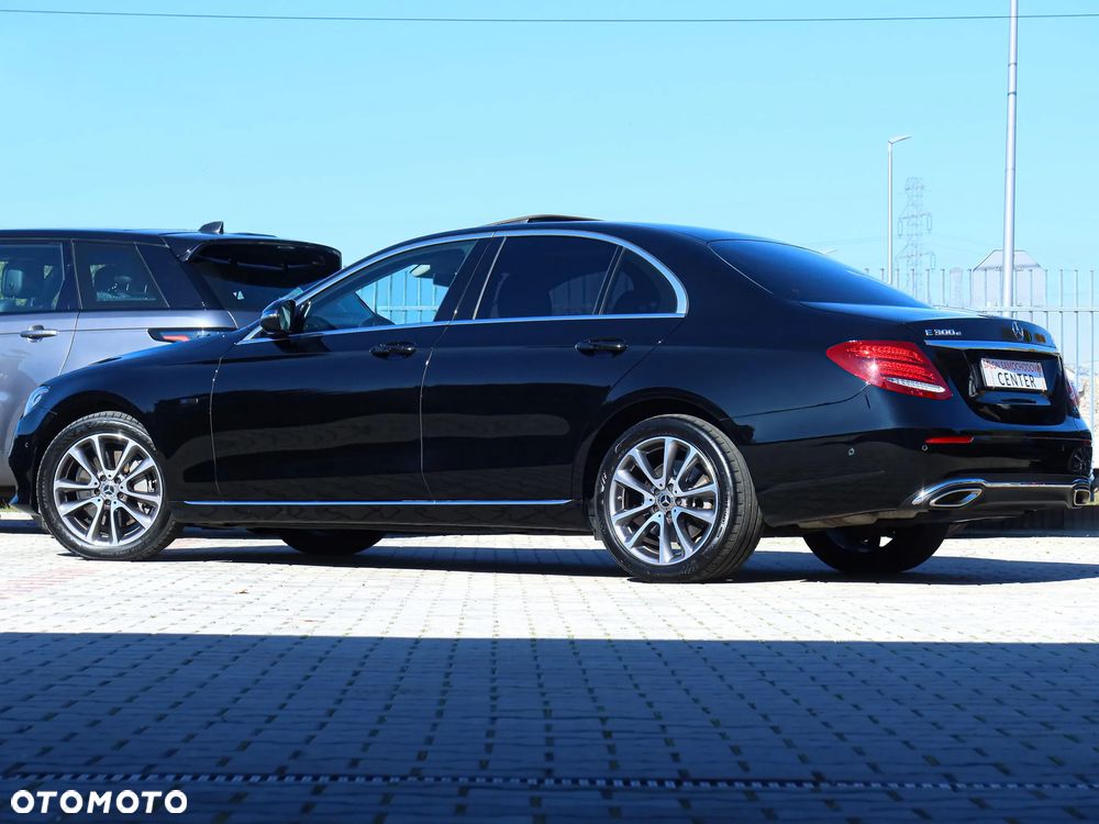 Mercedes-Benz Klasa E 300 9G-TRONIC Avantgarde - 30