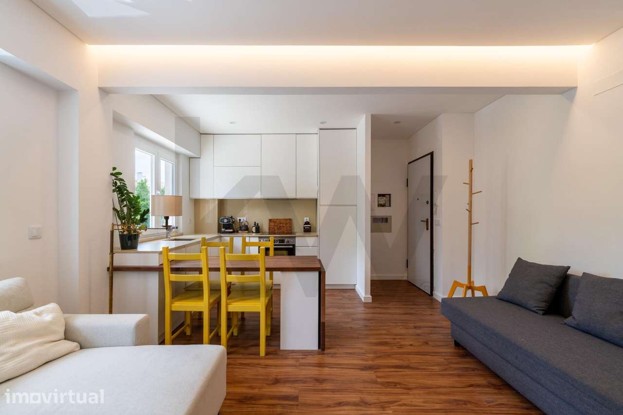 Apartamento T2 para Arrendamento em São Vicente, Lisboa | Remodelado c - Grande imagem: 4/26
