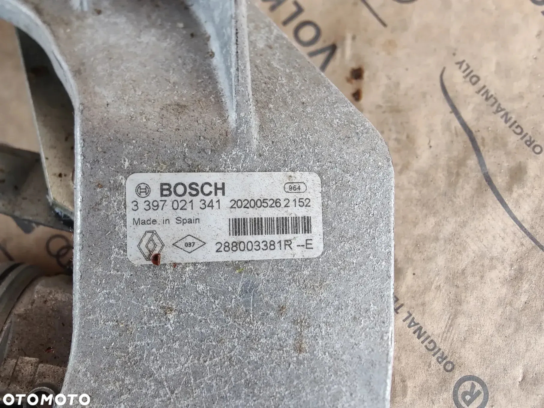 RENAULT ZOE II MECHANIZM WYCIERACZEK 288003381R - 3