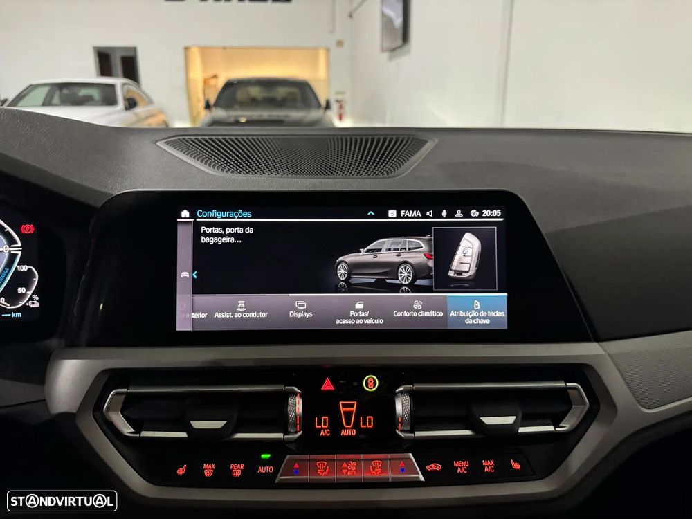 BMW 330 e Pack M Auto - 29