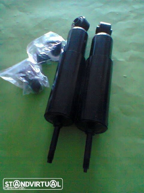 Par de amortecedores frente mitsubishi L200 K74 1996-2005 NOVOS - 1