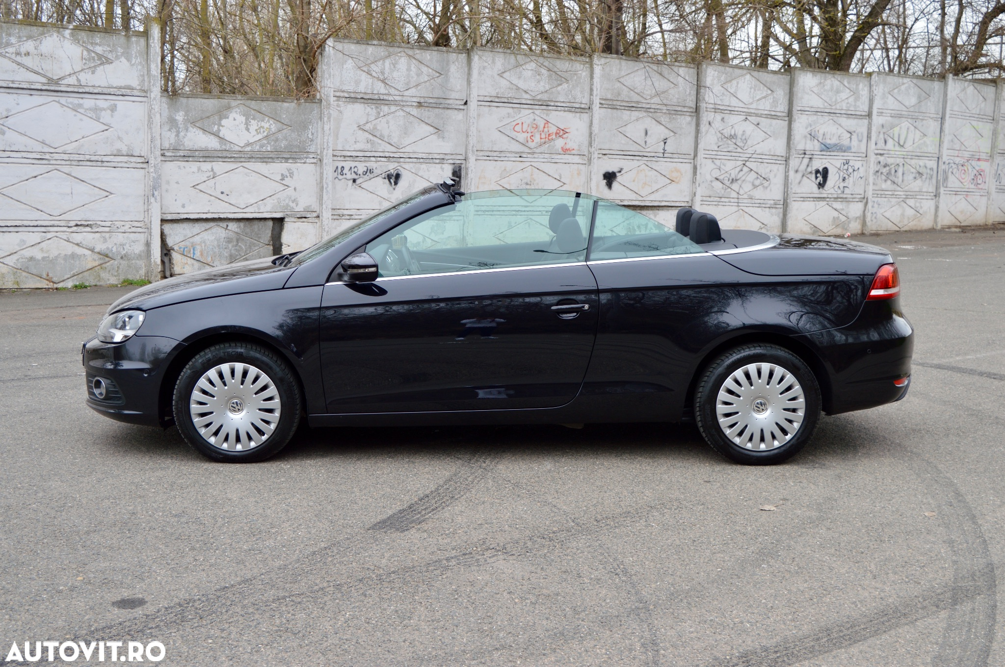 Volkswagen Eos 2.0 TDI DPF BlueMotion Technology Sport & Style - 2