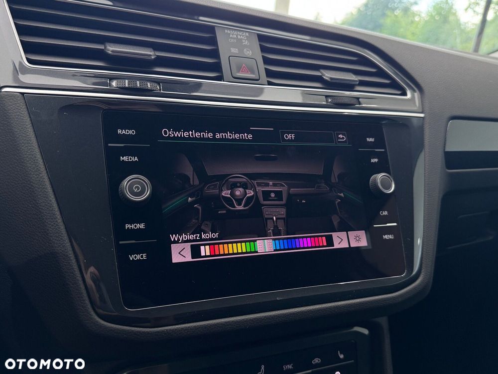 Volkswagen Tiguan - 36