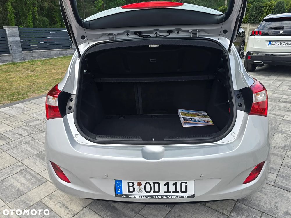 Hyundai i30 1.4 Passion - 15