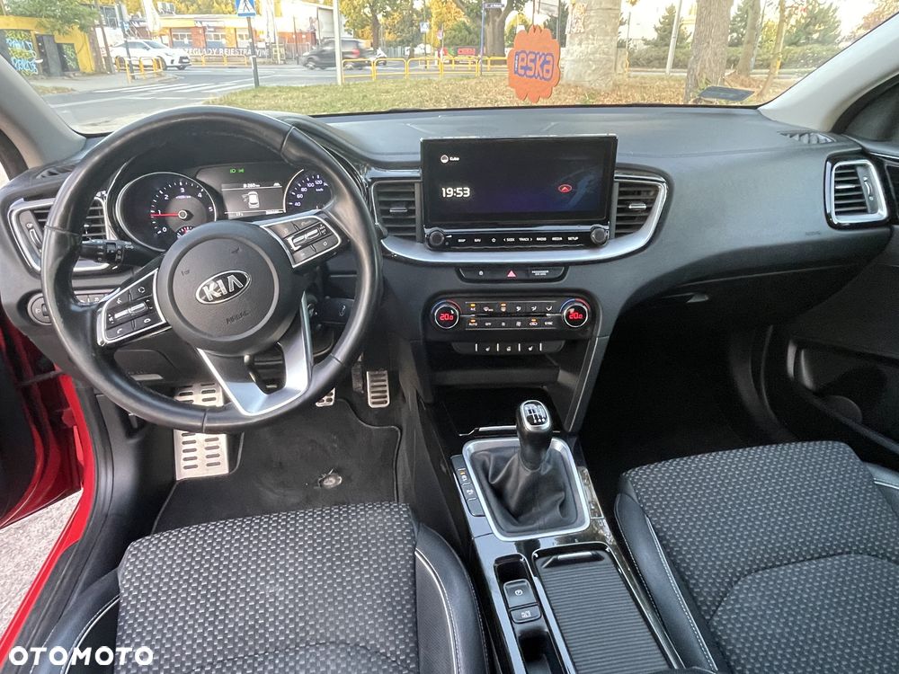 Kia Ceed - 5