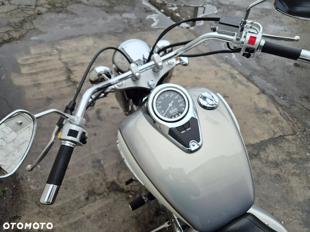 Suzuki VL 800 Volusia - 23