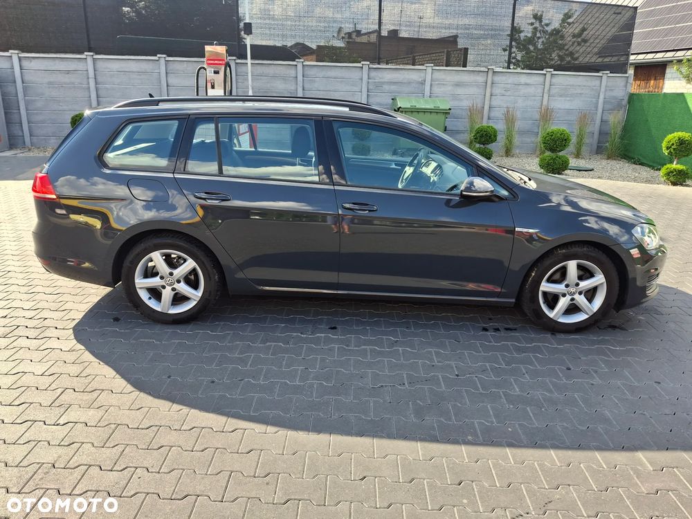 Volkswagen Golf 1.6 TDI BlueMotion Trendline - 8