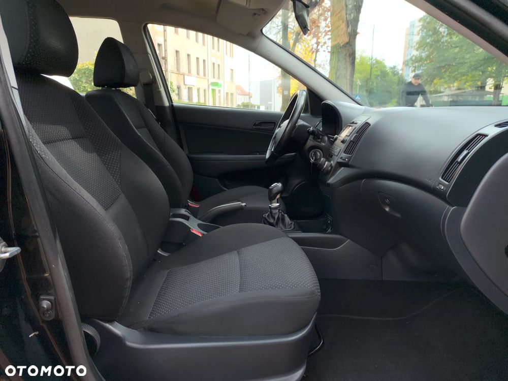 Hyundai i30 i30cw 1.4 UEFA EURO 2012 Edition - 5