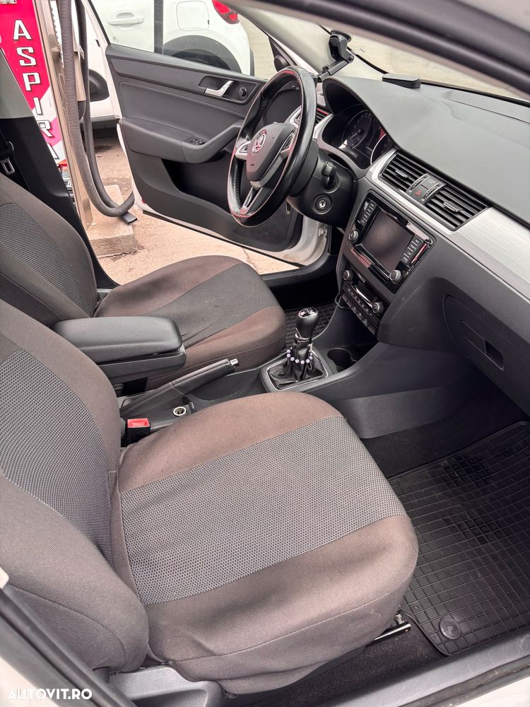 Skoda RAPID 1.6 TDI Ambition - 21