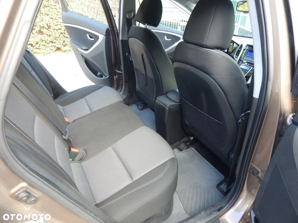 Hyundai i30 1.6 CRDi Comfort - 14