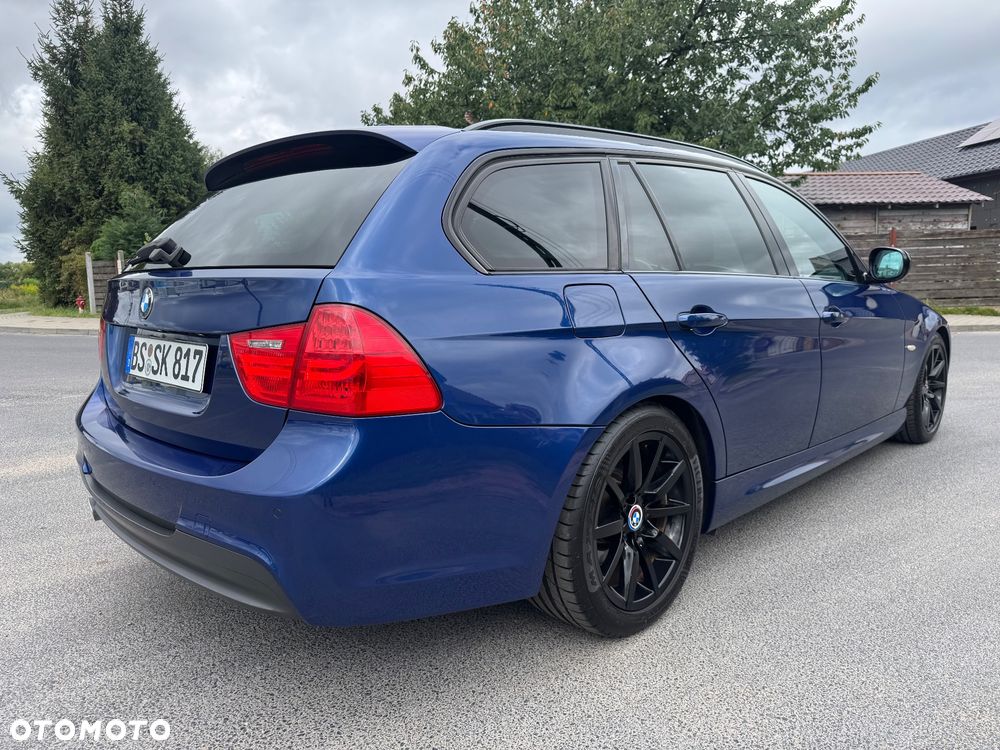 BMW Seria 3 320d DPF Edition Sport - 10
