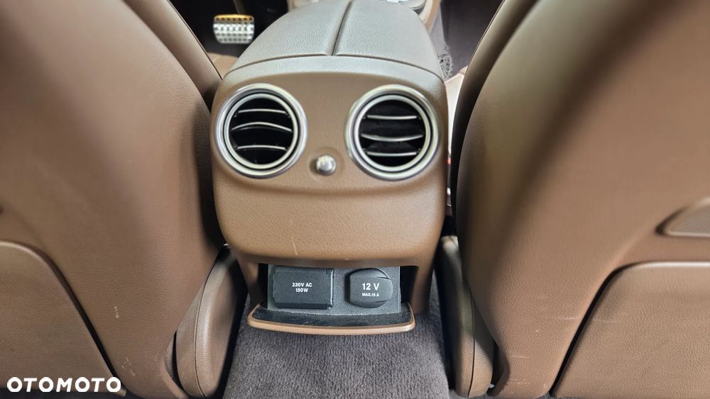 Mercedes-Benz Klasa E 220 d 4-Matic All-Terrain - 13