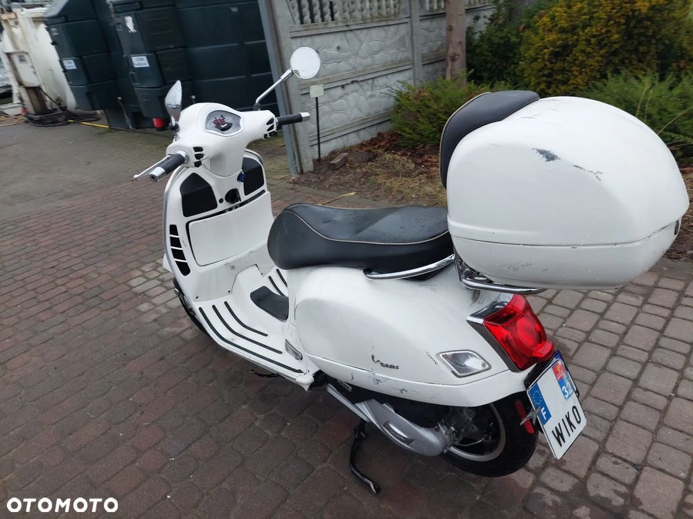 Piaggio Vespa - 4